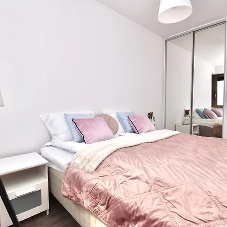 Totu Comfort Morena With Balcony & Parking 公寓 *